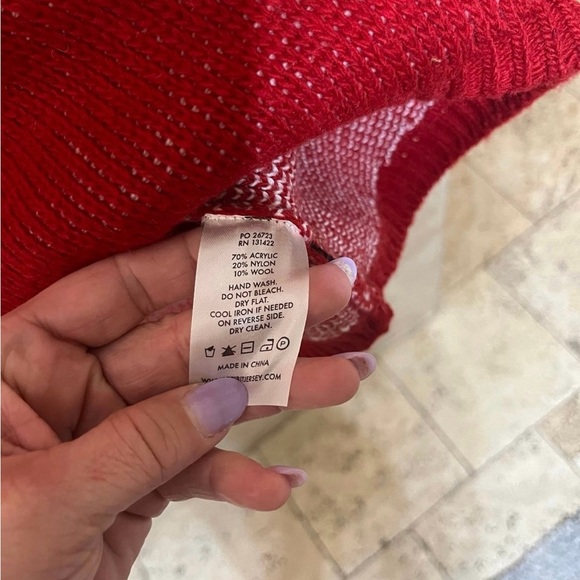 NWOT! New York City oversized heavy sweater/shirt (s) - Picture 5 of 6